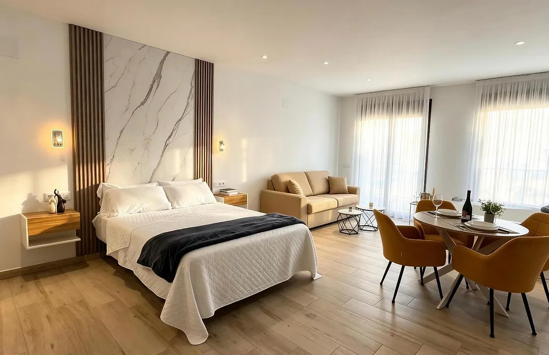 La Serrería-Premium Suite Apartments&Private Jacuzzi-1